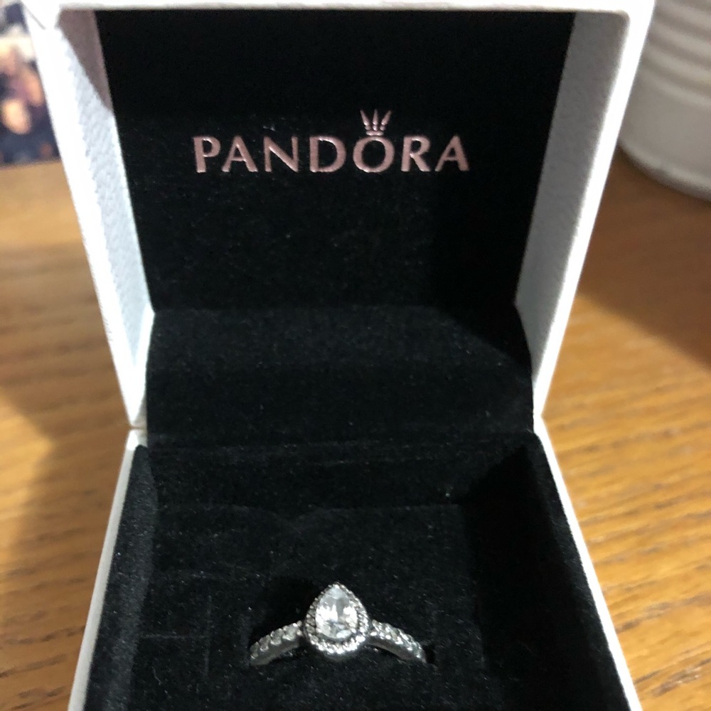 Pandora Classic Teardrop Halo Ring
